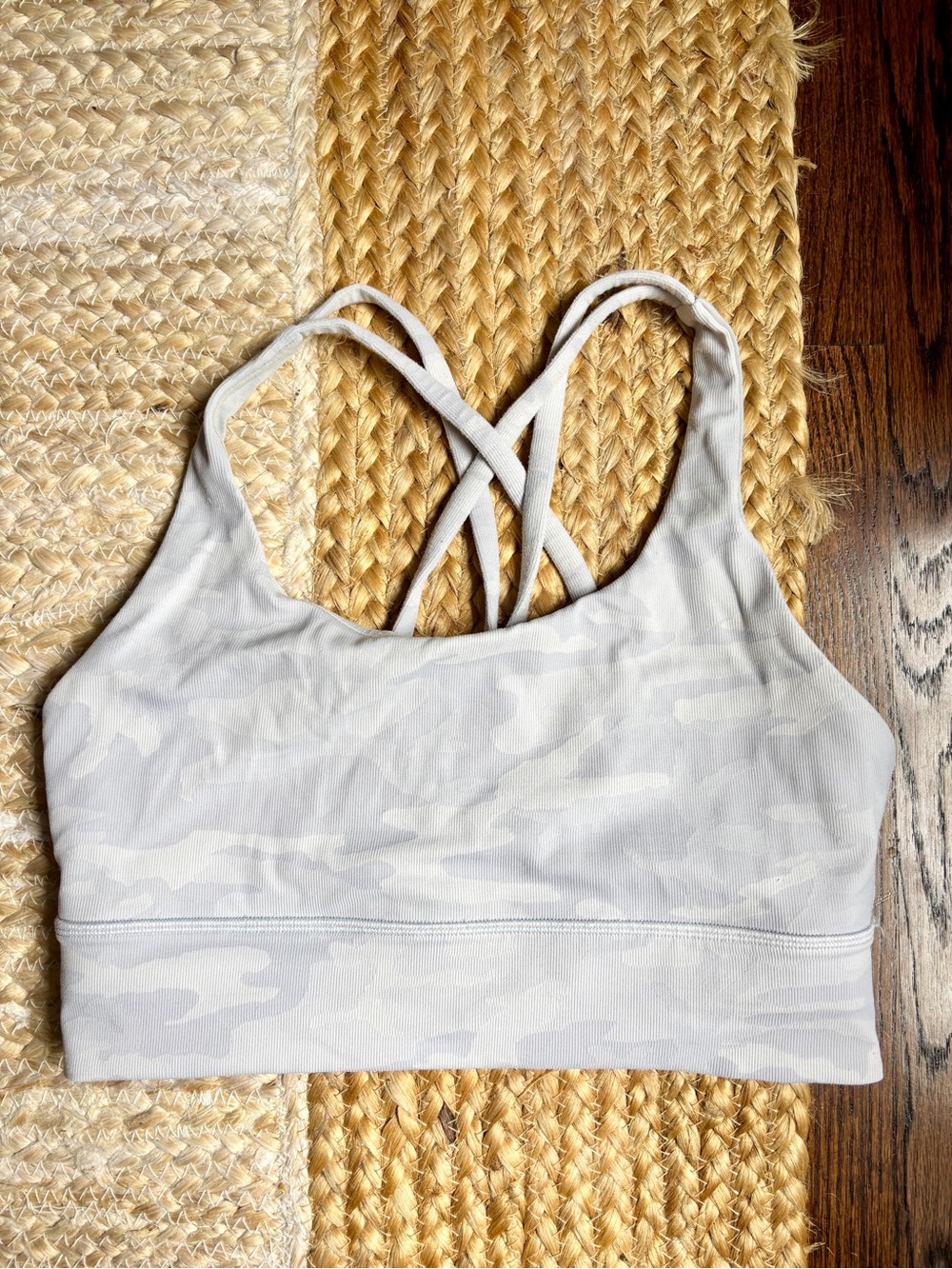Lululemon Energy Bra in Alpine White Gray Camo size 8